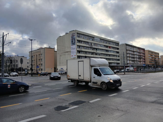 Skrzyżowanie ulic Grójeckiej, Wawelskiej i Kopińskiej w Warszawie