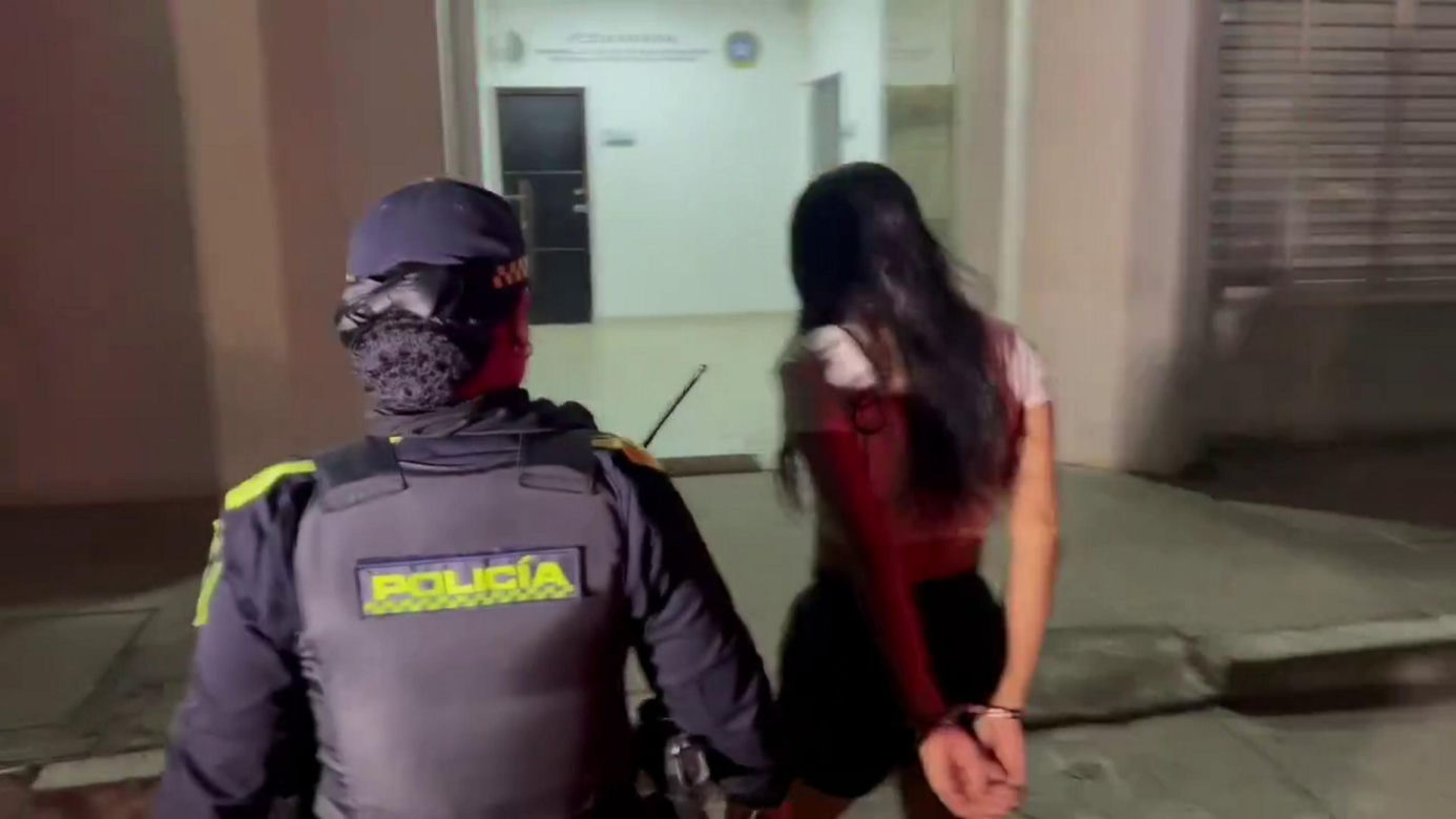 Lalka mordowała mężczyzn! Szokująca akcja policji