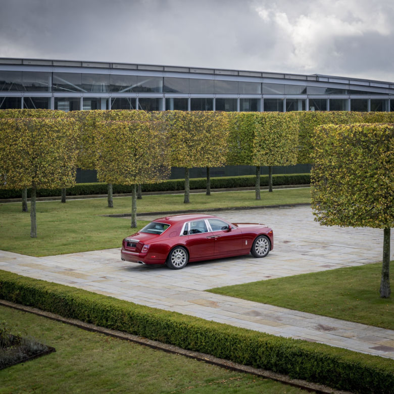 Rolls Royce Red Phantom 