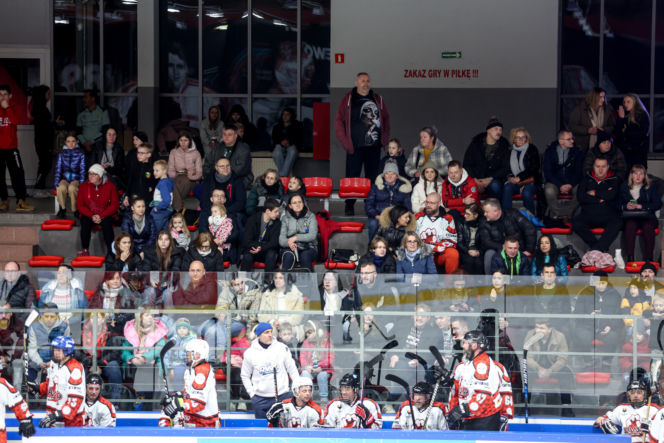 Mecz hokejowy Reprezentacji Artystów Polskich i Przedsiębiorców