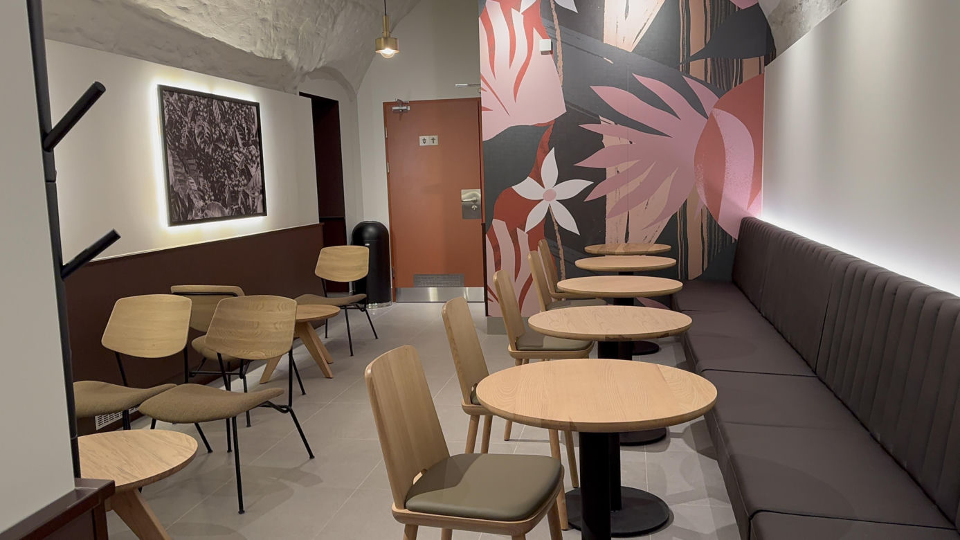 Pierwszy Starbucks w Lublinie otwarty! Jak lokal wygląda w środku? 