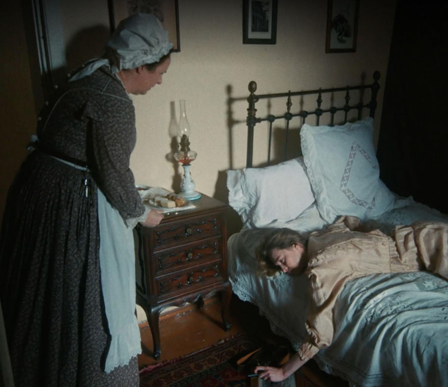 "Matylda" odcinek 5 Matylda (Maria Kowalska), Ochmistrzyni Gienia (Magdalena Smalara)