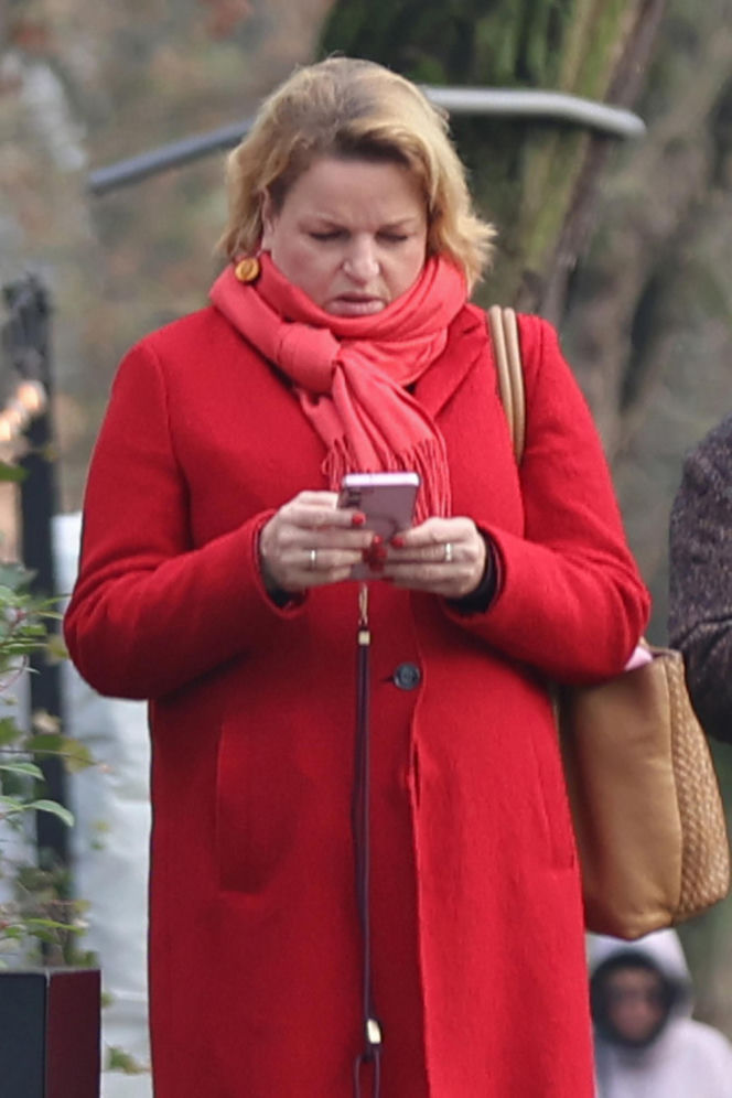 Katarzyna Bosacka w parku