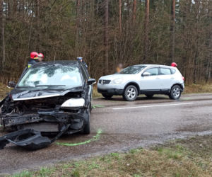 Wypadek na trasie Butryny-Olsztyn. Zderzyły się trzy auta! Są utrudnienia w ruchu [FOTO]