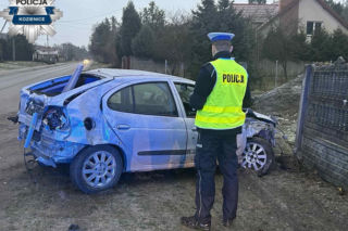 Łuczynów: Groźny wypadek. Młody kierowca wpadł w poślizg i wjechał w ogrodzenie