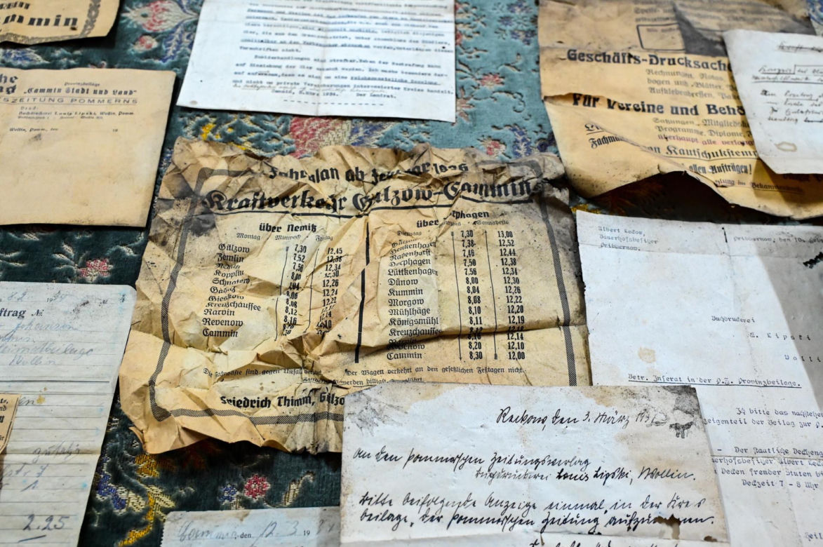 Dokumenty przeleżały na strychu prawie 100 lat