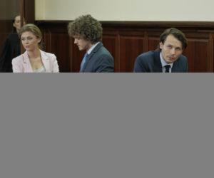 Pierwsza miłość. Tymoteusz (Piotr Gawron-Jedlikowski), Radek (Mateusz Banasiuk), Jowita (Joanna Opozda)