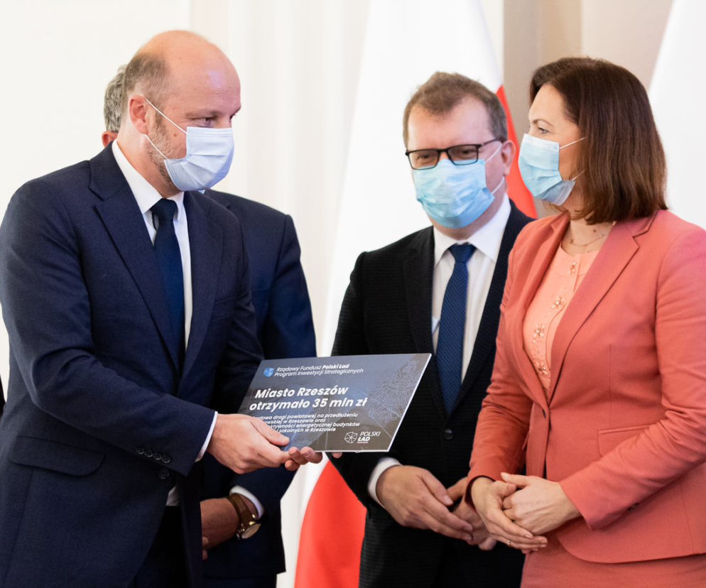 Termomodernizacja i przebudowa ulicy Warszawskiej. Na to Rzeszów wyda pieniądze z „Polskiego Ładu”