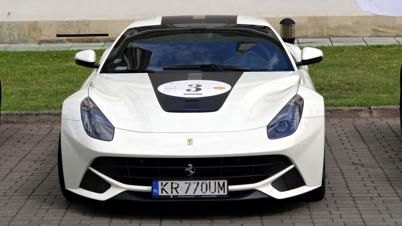 Kawalkada Ferrari przez Polskę 2015