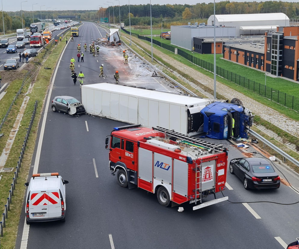 Tiry zderzyły się na S8. Potworny karambol na trasie