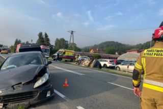 Wypadek w Czchowie. Droga krajowa nr 75 zablokowana w obu kierunkach