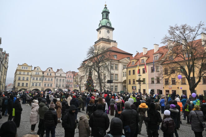 Marsz Ciszy przeszedł ulicami Jeleniej Góry