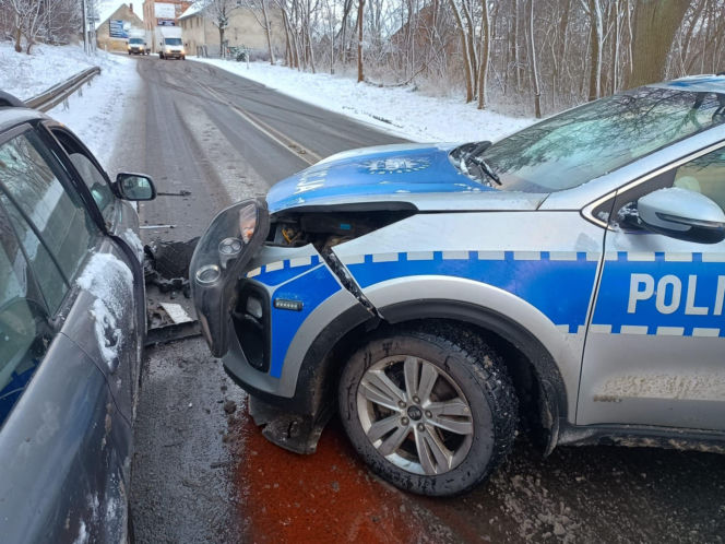 Dramatyczny pościg w Chojnowie. Uciekał przed policją, raniąc dwóch funkcjonariuszy