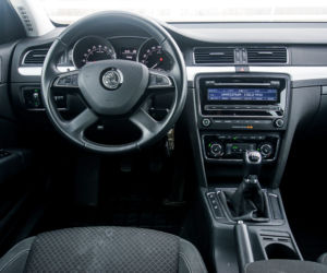 Skoda Superb Combi 2.0 TDI - wnętrze druga generacja