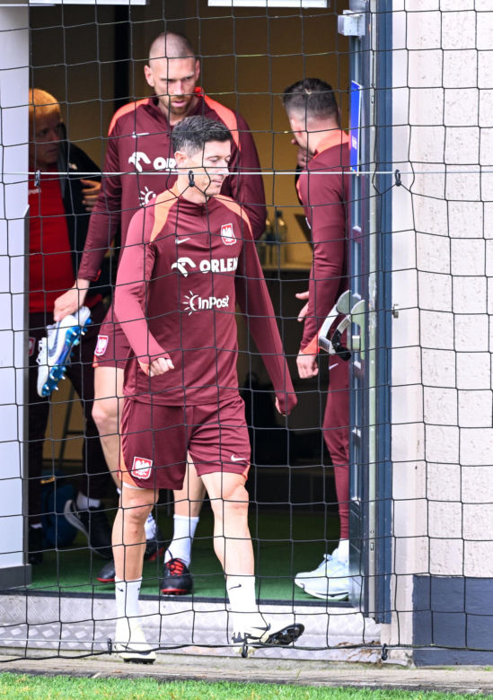 Lewandowski trenuje pełną parą, Zieliński na rowerku