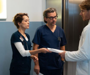 Na dobre i na złe odc. 976. Maks Beger (Tomasz Ciachorowski), Julka Burska (Aleksandra Hamkało), Artur Bart (Piotr Głowacki)