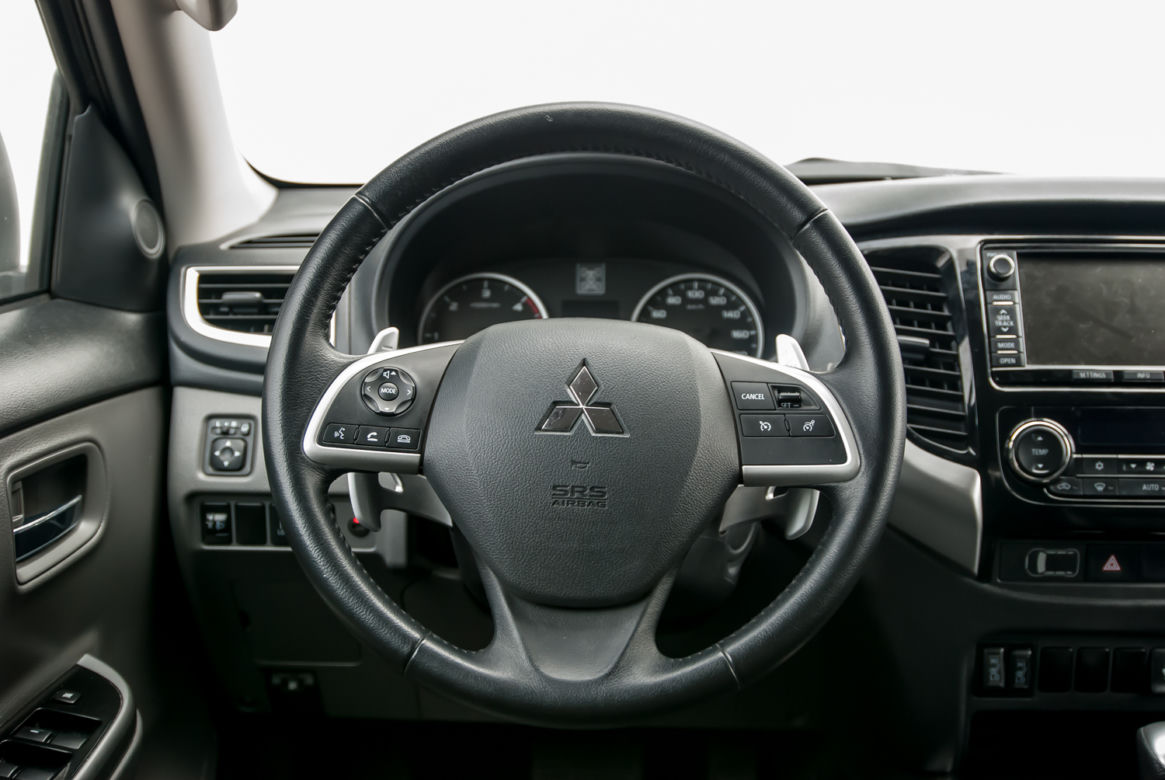 Mitsubishi L200 2.4 DID Instyle