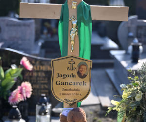 Morze kwiatów na grobie Jagody Gancarek. Tak wygląda tydzień po pogrzebie