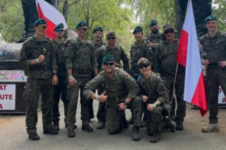 WAT po raz pierwszy na De 4Daagse. Polacy ukończyli prestiżowy marsz i zdobyli królewskie odznaczenie