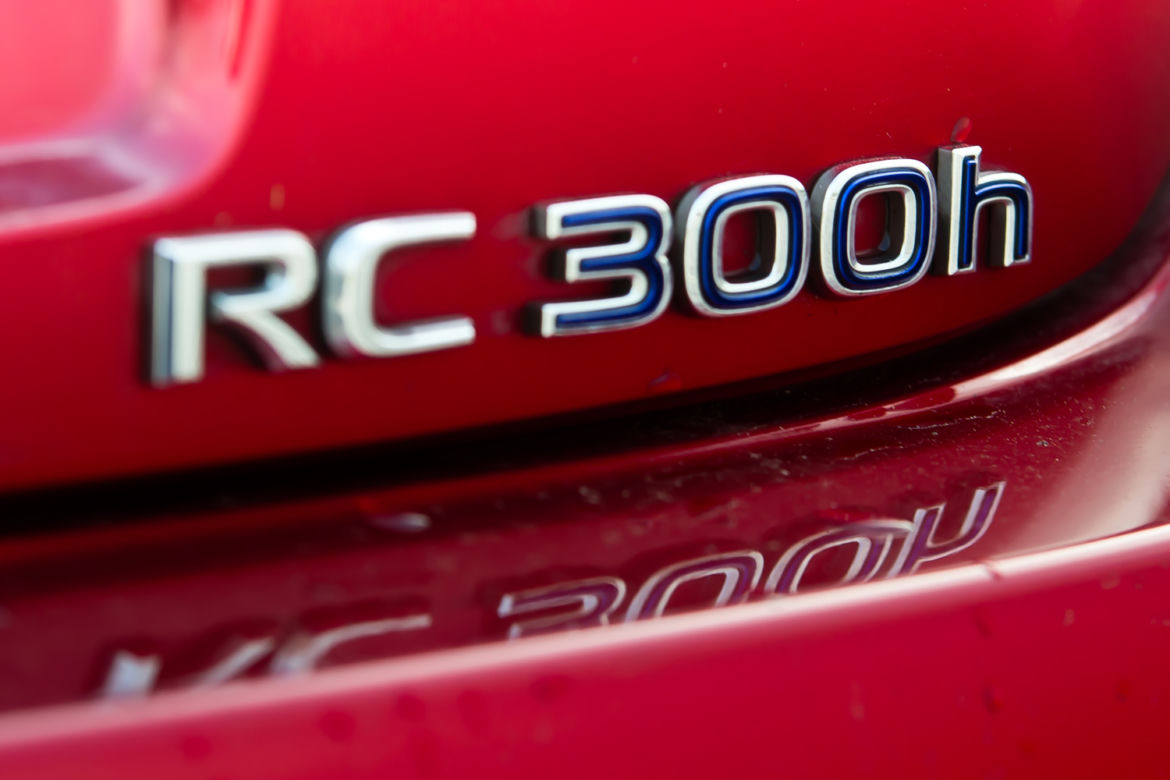 Lexus RC 300h F Sport