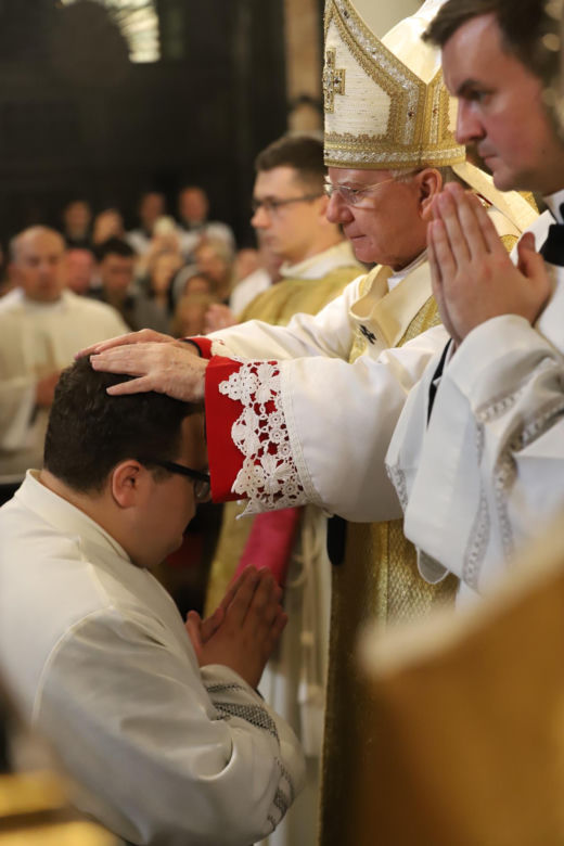 Nowi księżą w archidiecezji krakowskiej. Abp Jędraszewski mówił o klerykalizmie