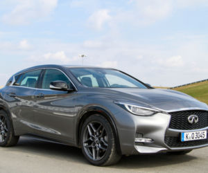 Infiniti Q30 na Torze Jastrząb 