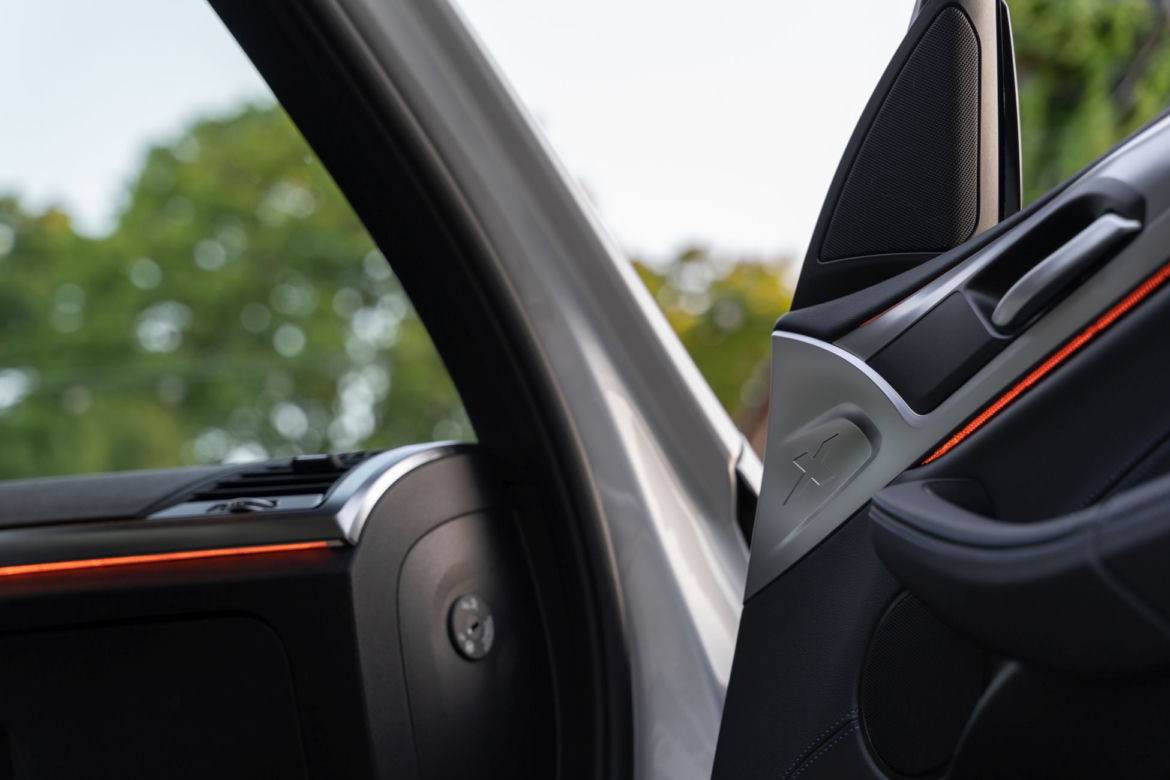 (2020) BMW X3 xDrive30e