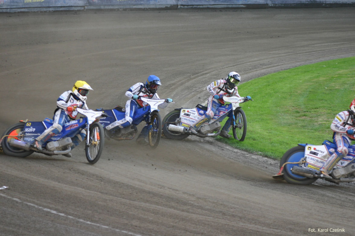 Zaplecze Kadry Juniorów na Motoarenie. Młodzieżowcy rywalizowali w Toruniu - dzień 1