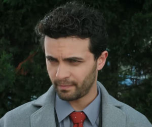 Panna młoda, odcinek 26: Cihan odchodzi z firmy. Zaskakuje wszystkich, gdy zabiera Hancer do domu