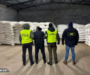 Gigantyczny cios w mafię tytoniową! CBŚP przejęło blisko 63 tony nielegalnego towaru. Skarb Państwa uratowany przed gigantyczną stratą