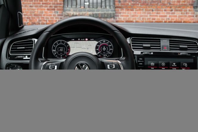 Volkswagen Golf 2.0 TSI GTI Performance 245 KM