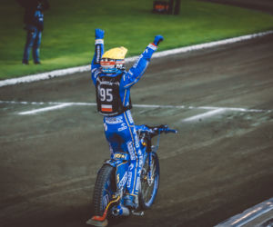 Bartosz Zmarzlik obronił tytuł mistrza świata na Motoarenie. Zdjęcia z toru i trybun