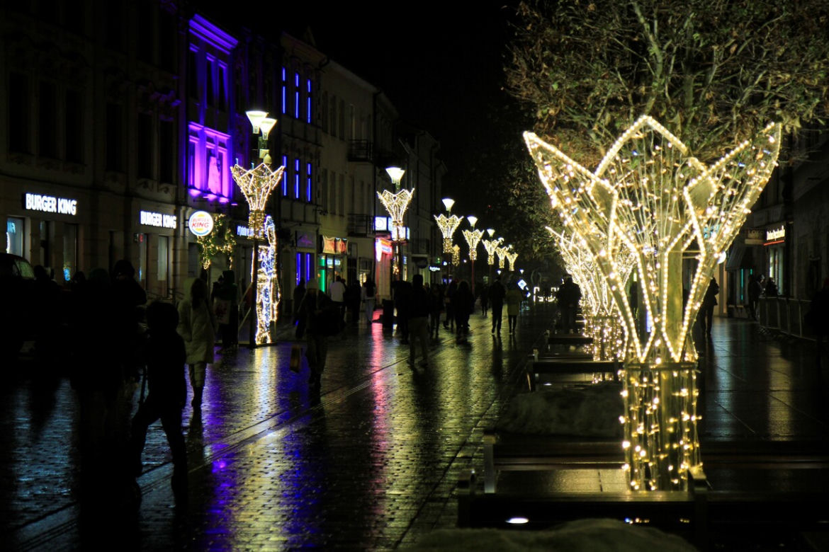 Lublin gotowy na święta! Świąteczne iluminacje już zdobią centrum miasta