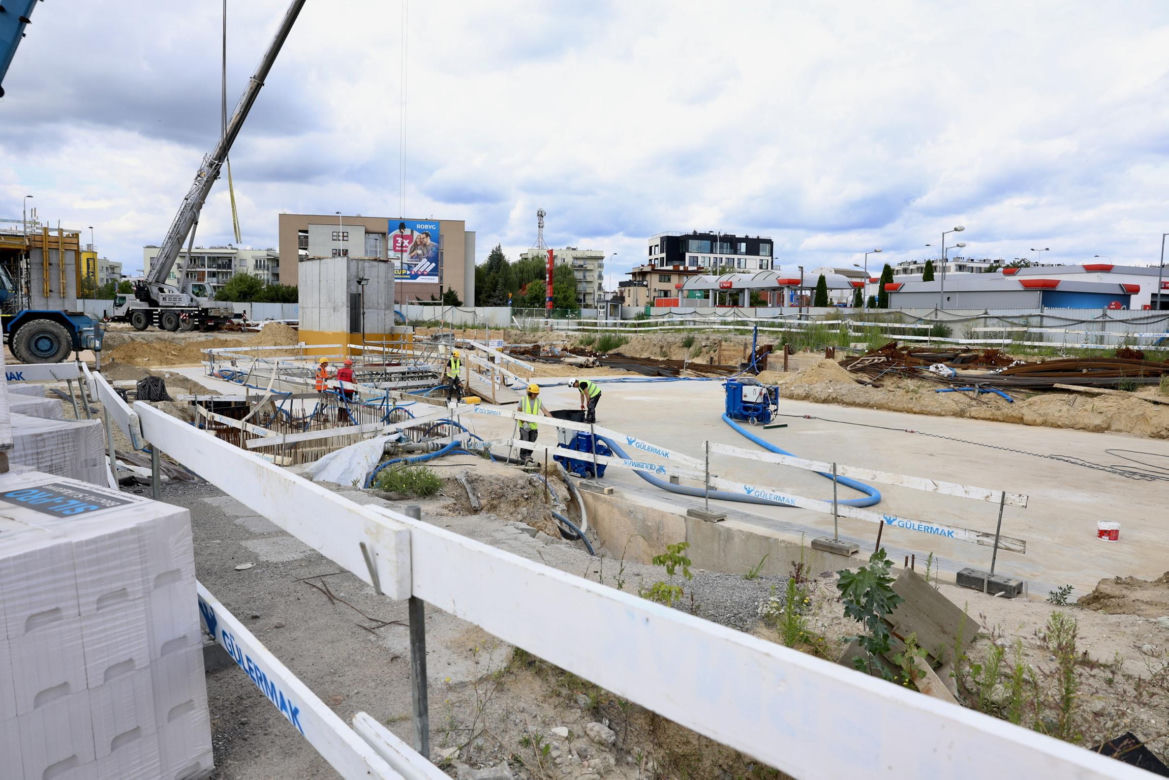 Ekipa „Super Expresu” na budowie ostatniego odcinka linii metra M2. Pod Bemowem praca wre