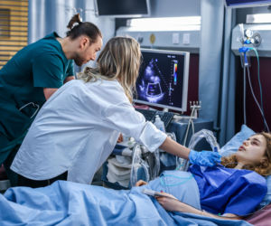 Szpital św. Anny, odcinek 98: Majka rodzi dziecko. Noworodek jest w stanie krytycznym