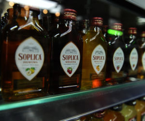 Będzie nocna prohibicja? Zdania warszawiaków są podzielone