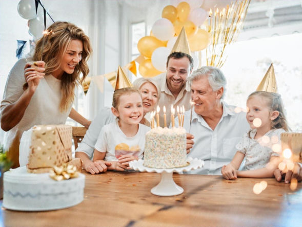 Tort na Dzień Babci i Dziadka. 10 łatwych i pysznych przepisów na niespodziankę dla dziadków