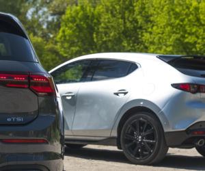 Mazda 3 Skyactiv-G 150 KM MT6 & Volkswagen Golf 8 1.5 eTSI 150 KM DSG7