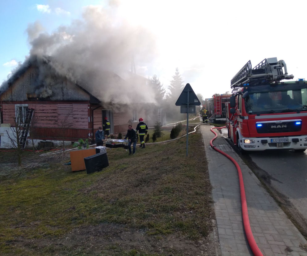 Pożar w domu jednorodzinny w miejscowości Dzierzkowice-Zastawie [GALERIA]