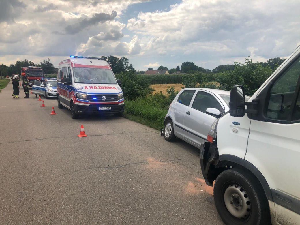 Pierszyce: 77-letni kierowca volkswagena doprowadził do zderzenia z ciężarówką 