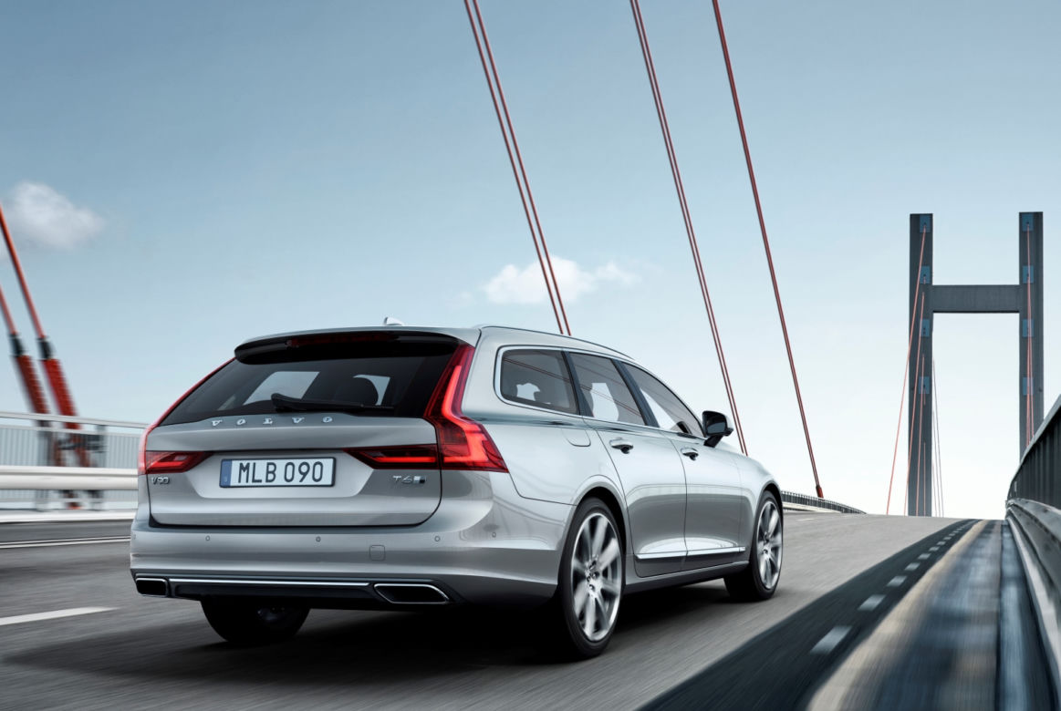 2016 Volvo V90