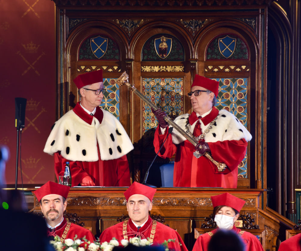 Inauguracja 657. roku akademickiego na UJ pod znakiem alarmu bombowego i pandemii koronawirusa