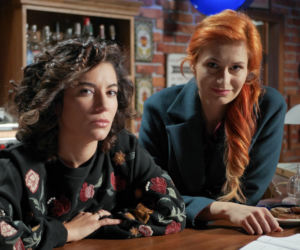 Pierwsza miłość, Ula (Ola Gintrowska), Paulina (Julia Pogrebińska)