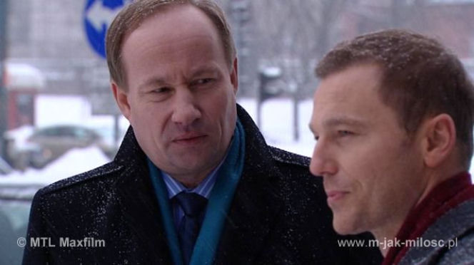 M jak miłość odc. 996. Andrzej Budzyński (Krystian Wieczorek), Holtz (Grzegorz Milczarczyk)