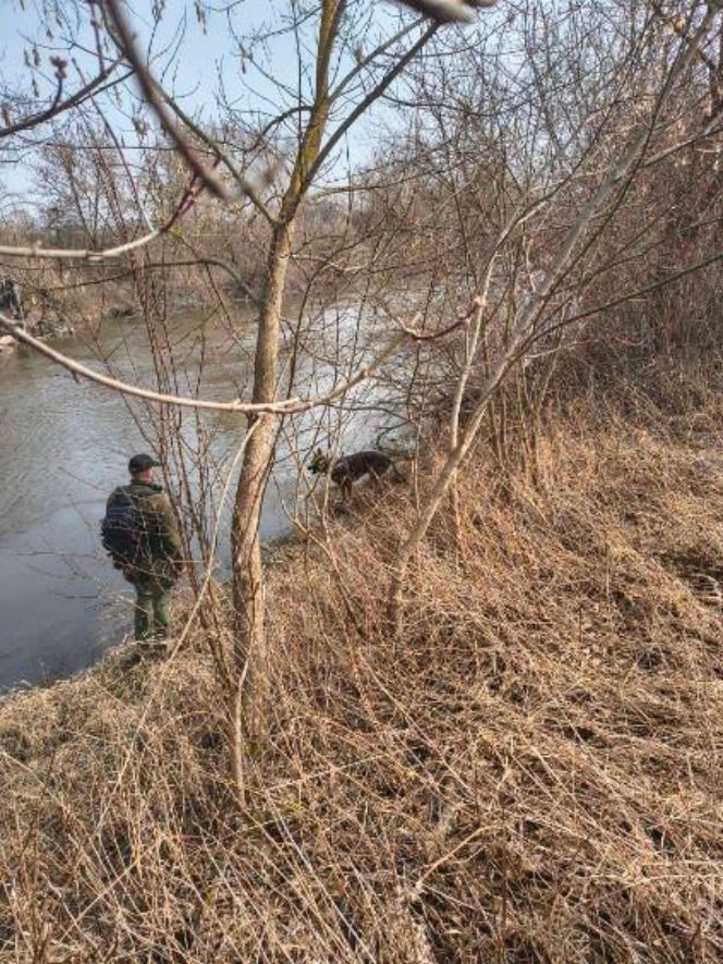 Trwają poszukiwania 37-letniego Damiana Jakowczyka, który w nocy z 1 na 2 listopada 2025 roku opuścił swój dom w miejscowości Łuszków i od tamtej pory nie nawiązał kontaktu z bliskimi
