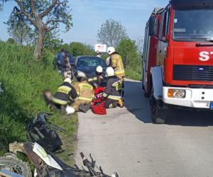 Młody motocyklista zderzył się z osobówką. Dramat pod Nowym Sączem