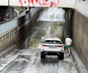 Basen w tunelu w Brwinowie. Opłakane skutki nawałnicy pod Warszawą