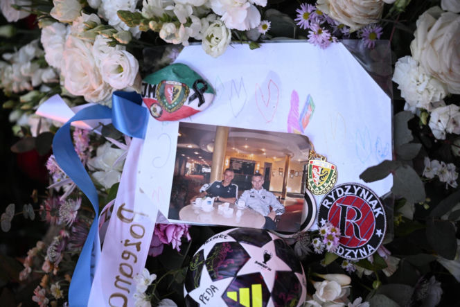 Tak wygląda grób Jacka Magiery po pogrzebie