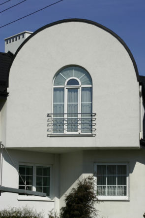 Jak wygląda balkon francuski? Zalety konstrukcji, które warto znać