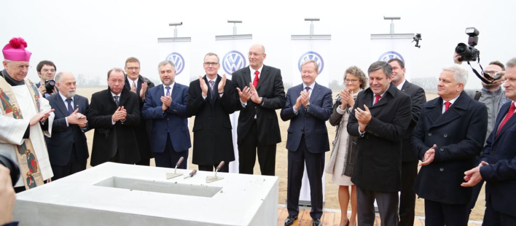 wmurowanie kamienia węgielnego pod fabrykę